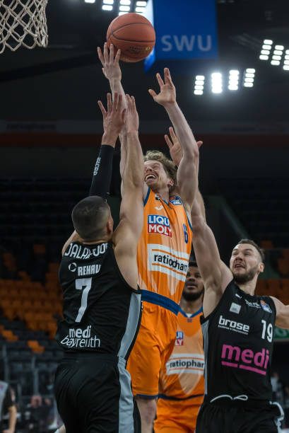 中场拦截不 中场拦截不