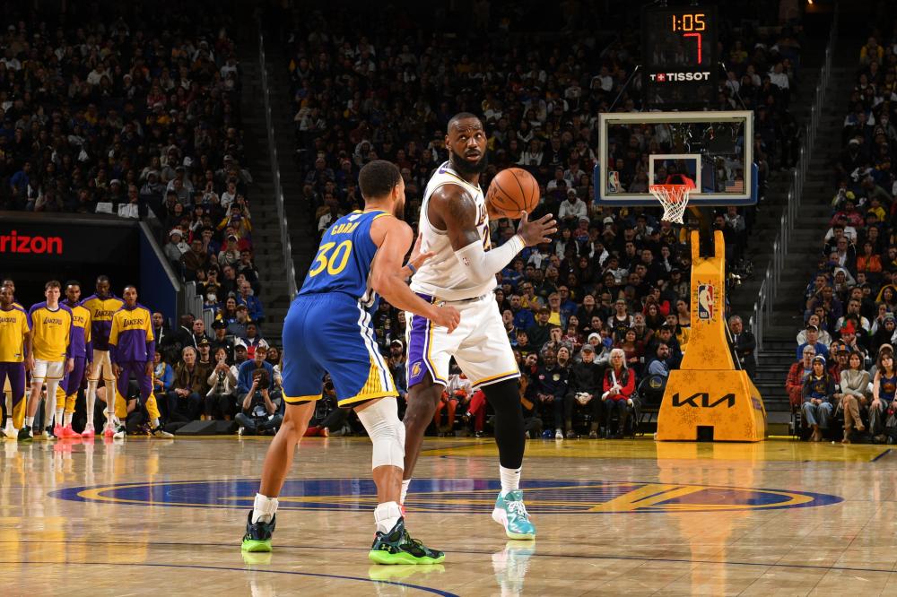 只是依赖于 只是依赖于