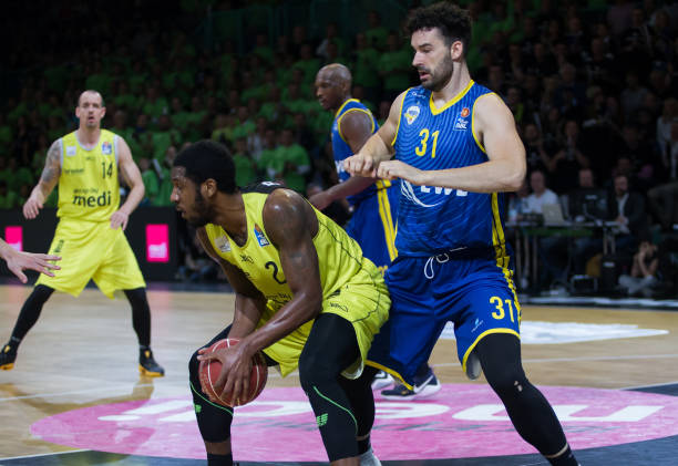 他们不会轻 他们不会轻